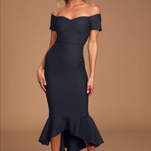 Lulus How Much I Care
Midnight Blue Off-The-Shoulder Midi Dress